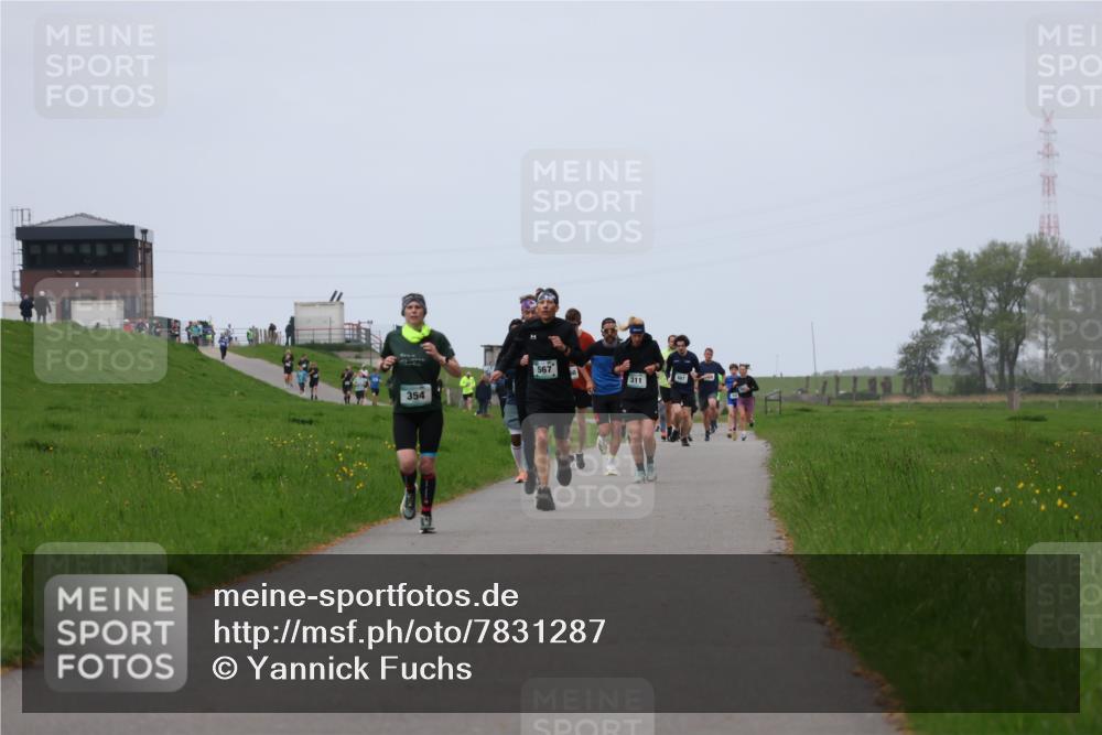 04.05.2025 - 8. Wedeler Halbmarathon Yannick Fuchs http://msf.ph/oto/7831287 04.05.2025 11:20:04 Laufen  meine-sportfotos.de
