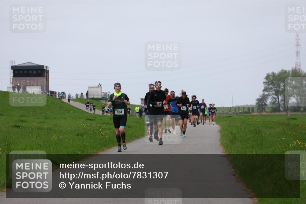 04.05.2025 - 8. Wedeler Halbmarathon Yannick Fuchs http://msf.ph/oto/7831307 04.05.2025 11:20:04 Laufen  meine-sportfotos.de
