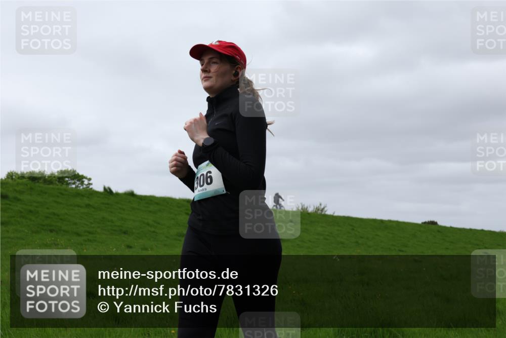 04.05.2025 - 8. Wedeler Halbmarathon Yannick Fuchs http://msf.ph/oto/7831326 04.05.2025 11:39:52 Laufen 06 meine-sportfotos.de