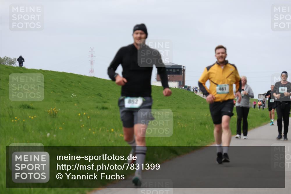 04.05.2025 - 8. Wedeler Halbmarathon Yannick Fuchs http://msf.ph/oto/7831399 04.05.2025 11:40:26 Laufen 852, 988 meine-sportfotos.de