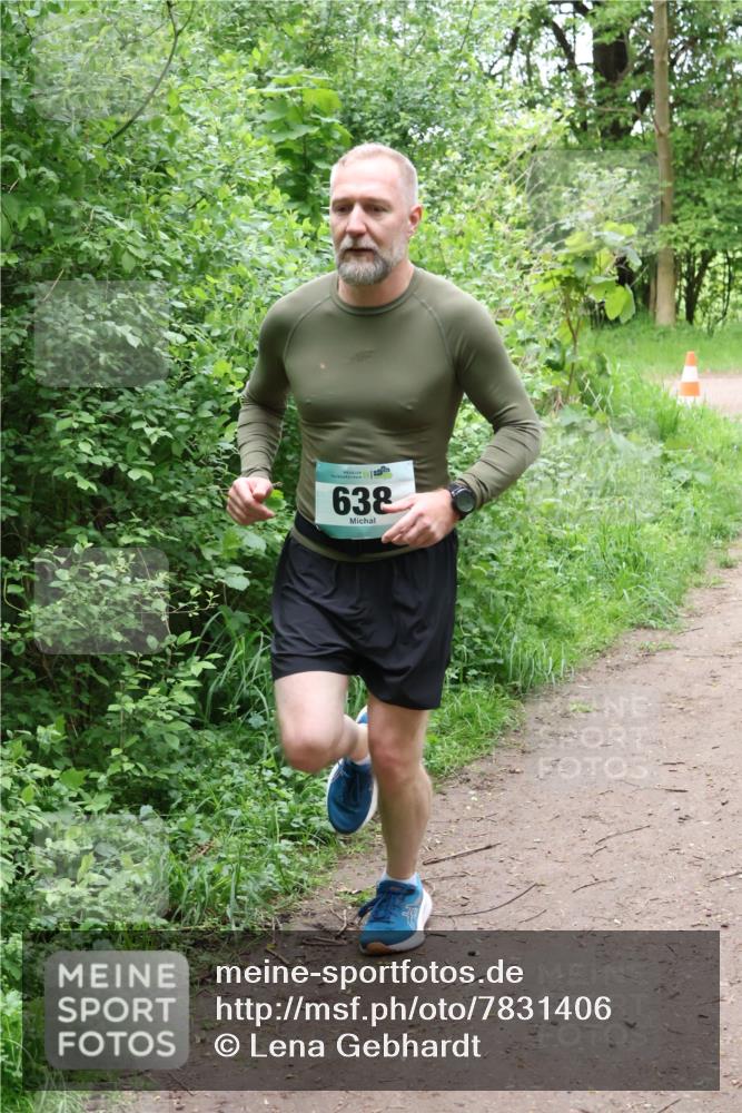 04.05.2025 - 8. Wedeler Halbmarathon Lena Gebhardt http://msf.ph/oto/7831406 04.05.2025 11:17:52 Laufen 638 meine-sportfotos.de