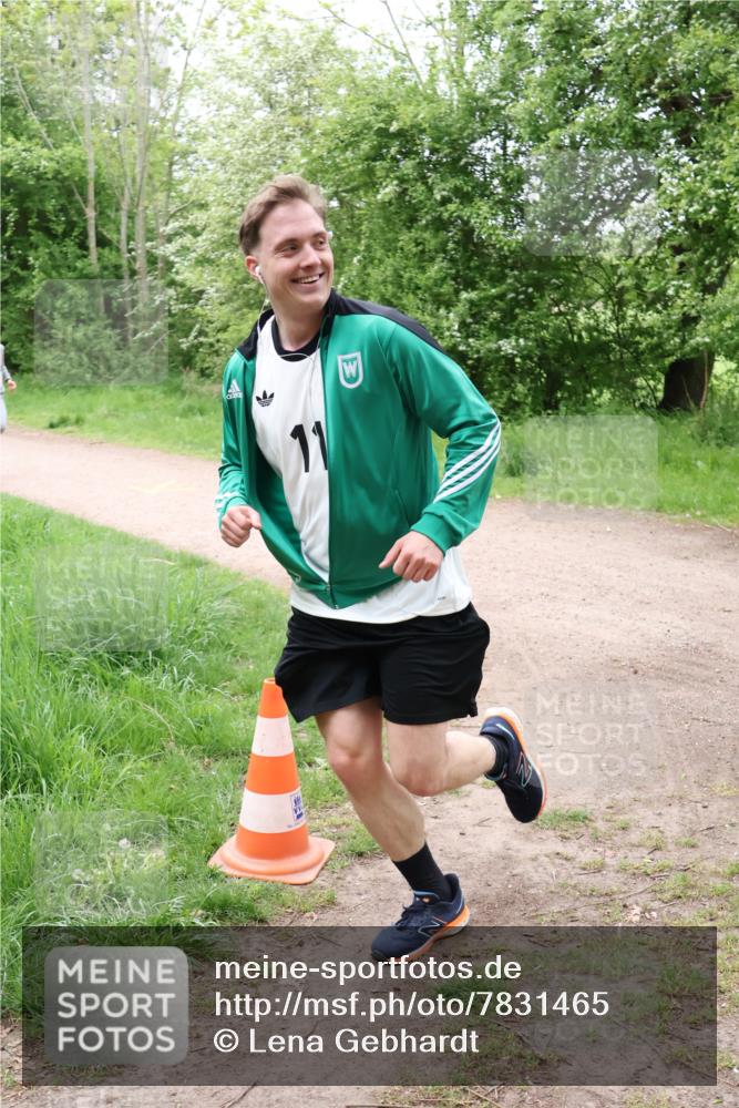 04.05.2025 - 8. Wedeler Halbmarathon Lena Gebhardt http://msf.ph/oto/7831465 04.05.2025 11:18:03 Laufen 11 meine-sportfotos.de
