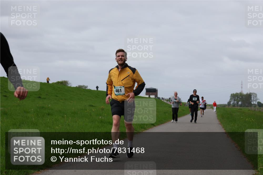 04.05.2025 - 8. Wedeler Halbmarathon Yannick Fuchs http://msf.ph/oto/7831468 04.05.2025 11:40:30 Laufen 461 meine-sportfotos.de