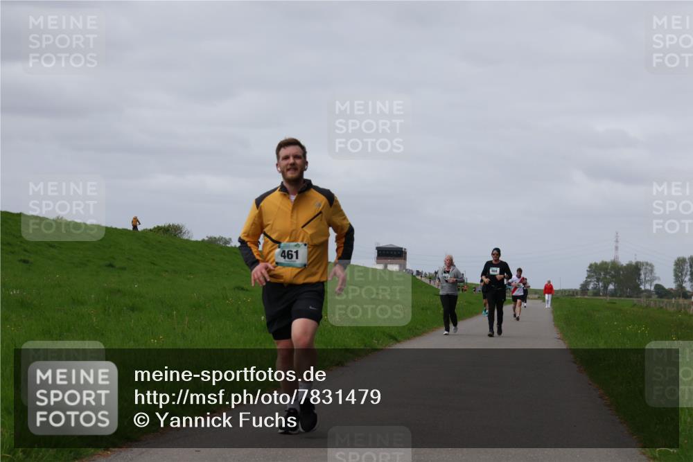 04.05.2025 - 8. Wedeler Halbmarathon Yannick Fuchs http://msf.ph/oto/7831479 04.05.2025 11:40:30 Laufen 461 meine-sportfotos.de