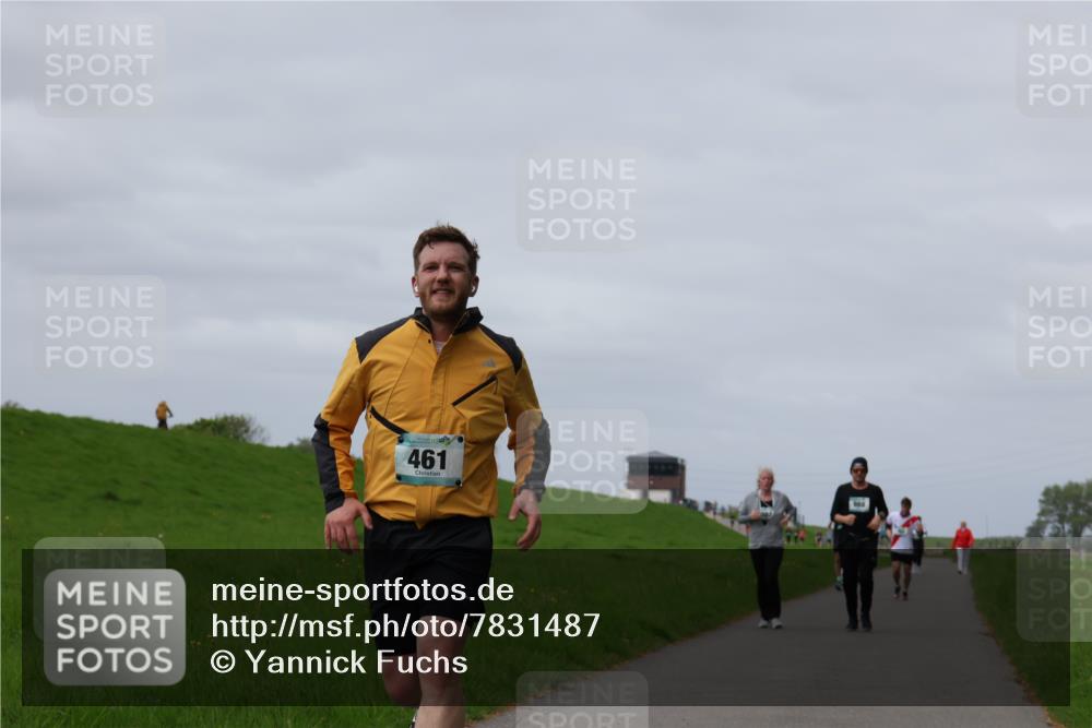 04.05.2025 - 8. Wedeler Halbmarathon Yannick Fuchs http://msf.ph/oto/7831487 04.05.2025 11:40:30 Laufen 461 meine-sportfotos.de