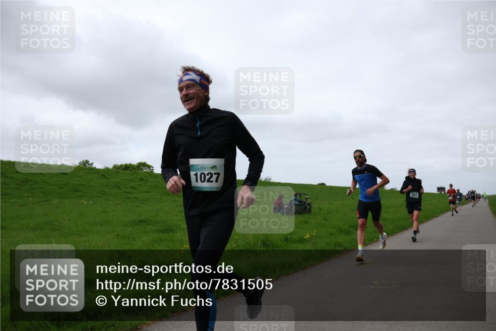 04.05.2025 - 8. Wedeler Halbmarathon Yannick Fuchs http://msf.ph/oto/7831505 04.05.2025 11:20:23 Laufen 1027, 311 meine-sportfotos.de