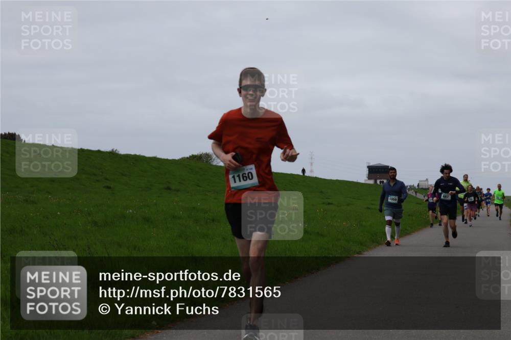 04.05.2025 - 8. Wedeler Halbmarathon Yannick Fuchs http://msf.ph/oto/7831565 04.05.2025 11:20:28 Laufen 148, 1160, 1059, 687 meine-sportfotos.de