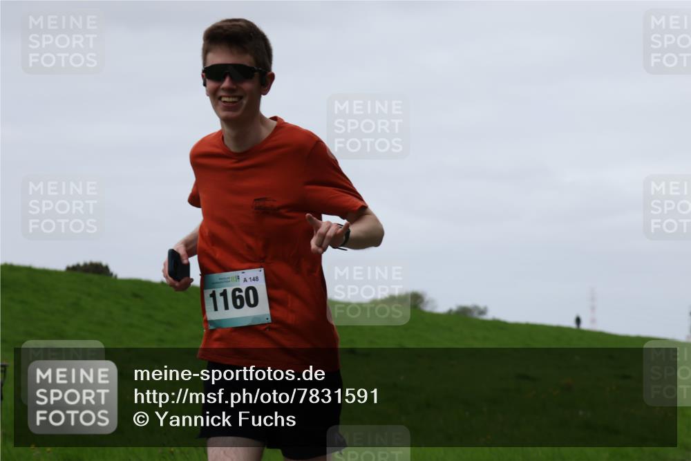 04.05.2025 - 8. Wedeler Halbmarathon Yannick Fuchs http://msf.ph/oto/7831591 04.05.2025 11:20:29 Laufen 148, 1160 meine-sportfotos.de