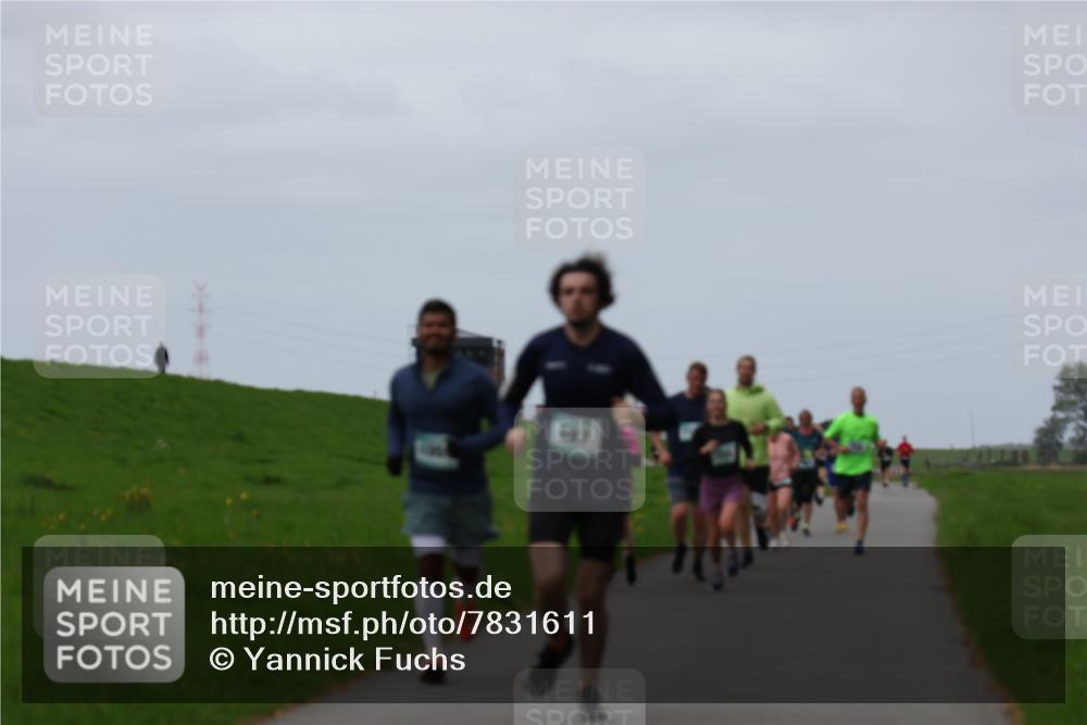 04.05.2025 - 8. Wedeler Halbmarathon Yannick Fuchs http://msf.ph/oto/7831611 04.05.2025 11:20:31 Laufen 147 meine-sportfotos.de