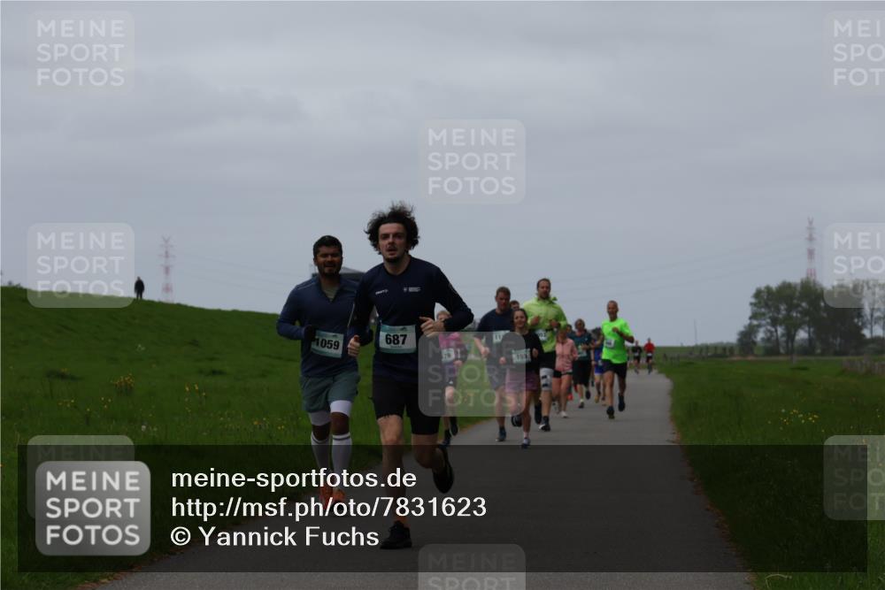 04.05.2025 - 8. Wedeler Halbmarathon Yannick Fuchs http://msf.ph/oto/7831623 04.05.2025 11:20:31 Laufen 1059, 687, 79, 155 meine-sportfotos.de