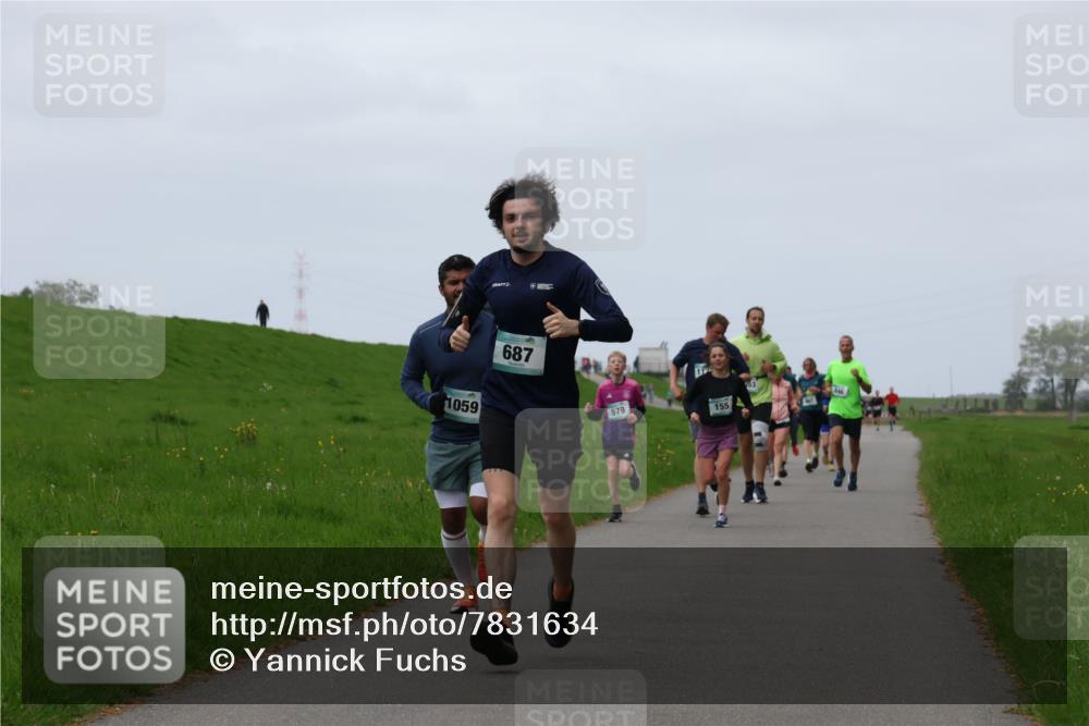 04.05.2025 - 8. Wedeler Halbmarathon Yannick Fuchs http://msf.ph/oto/7831634 04.05.2025 11:20:32 Laufen 1059, 687, 579, 46, 155 meine-sportfotos.de