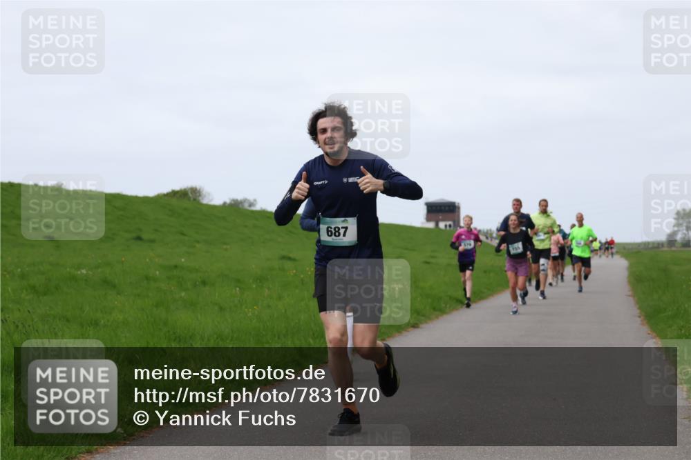 04.05.2025 - 8. Wedeler Halbmarathon Yannick Fuchs http://msf.ph/oto/7831670 04.05.2025 11:20:33 Laufen 687 meine-sportfotos.de