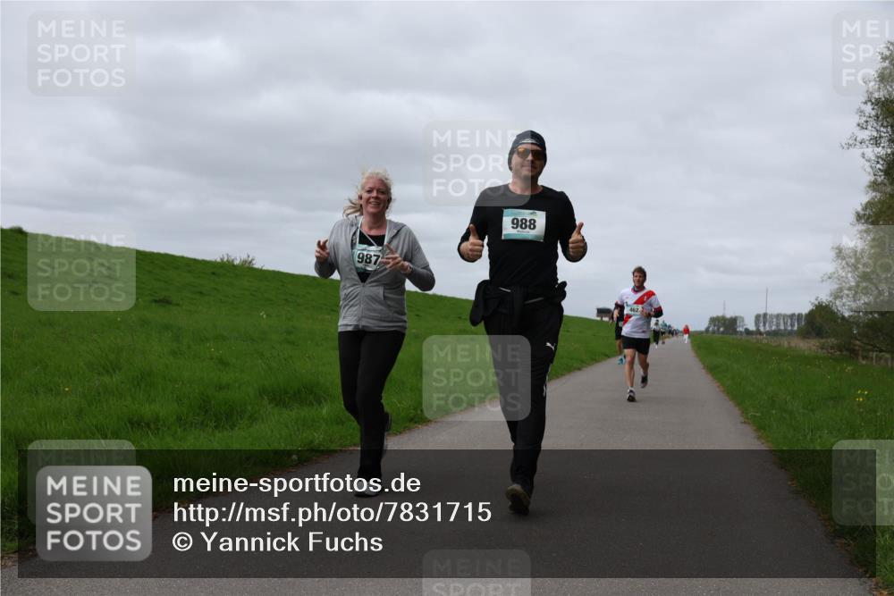 04.05.2025 - 8. Wedeler Halbmarathon Yannick Fuchs http://msf.ph/oto/7831715 04.05.2025 11:40:44 Laufen 987, 988 meine-sportfotos.de