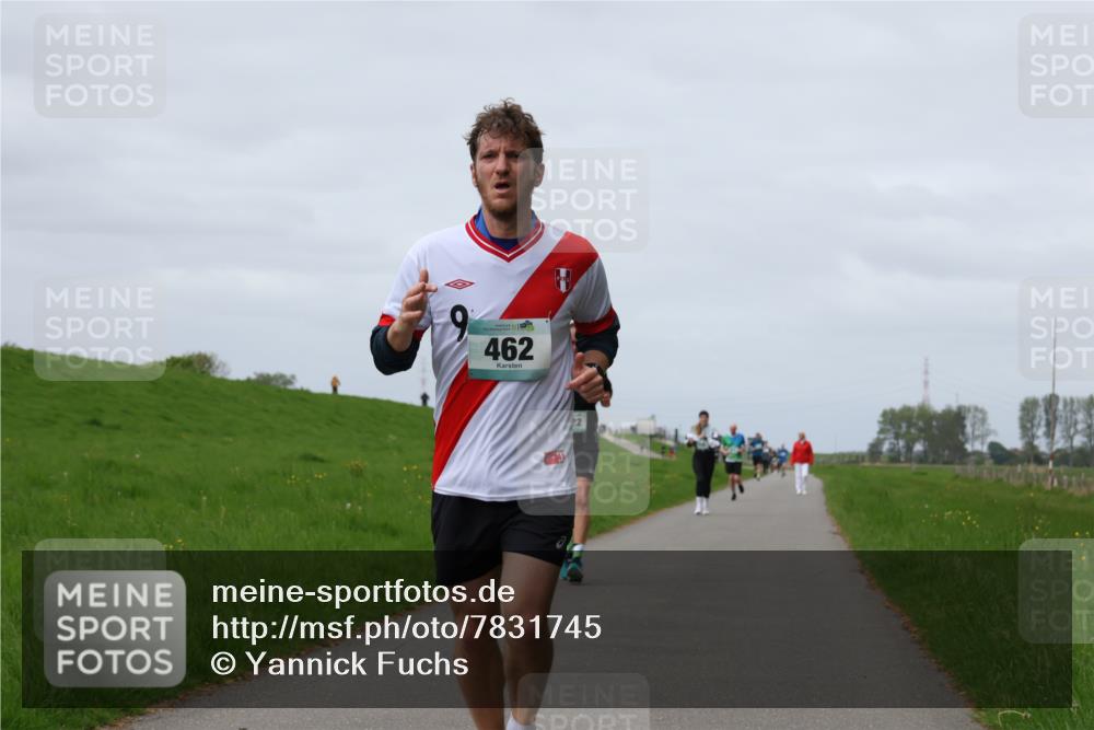 04.05.2025 - 8. Wedeler Halbmarathon Yannick Fuchs http://msf.ph/oto/7831745 04.05.2025 11:40:45 Laufen 462 meine-sportfotos.de