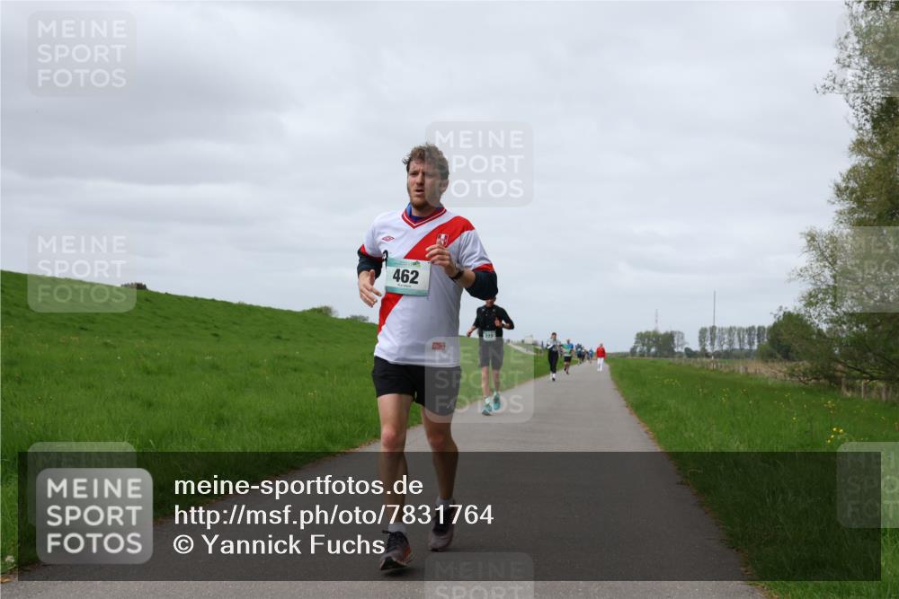 04.05.2025 - 8. Wedeler Halbmarathon Yannick Fuchs http://msf.ph/oto/7831764 04.05.2025 11:40:46 Laufen 462 meine-sportfotos.de