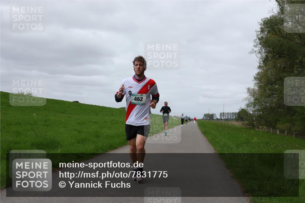 04.05.2025 - 8. Wedeler Halbmarathon Yannick Fuchs http://msf.ph/oto/7831775 04.05.2025 11:40:46 Laufen 462 meine-sportfotos.de