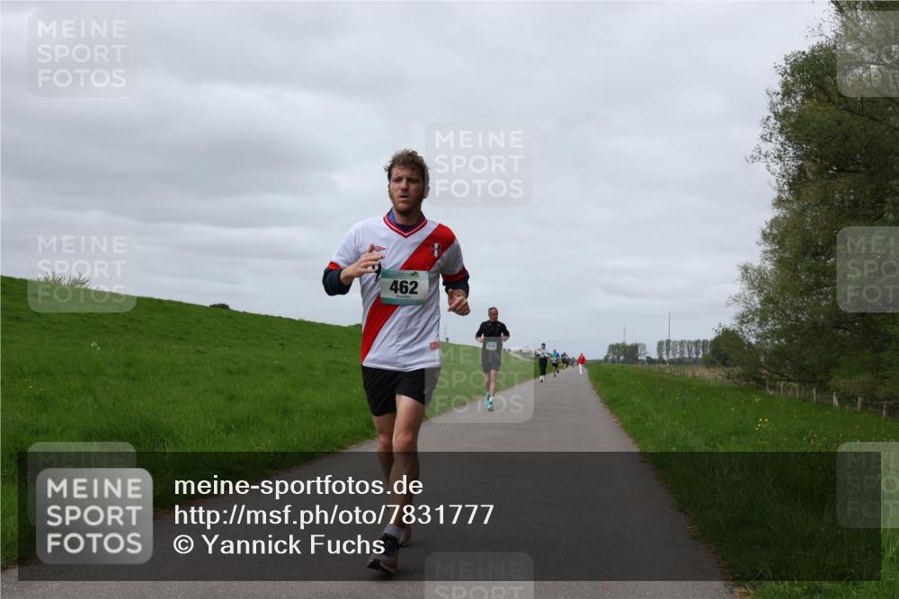 04.05.2025 - 8. Wedeler Halbmarathon Yannick Fuchs http://msf.ph/oto/7831777 04.05.2025 11:40:46 Laufen 462 meine-sportfotos.de