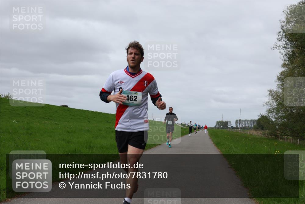04.05.2025 - 8. Wedeler Halbmarathon Yannick Fuchs http://msf.ph/oto/7831780 04.05.2025 11:40:46 Laufen 462 meine-sportfotos.de
