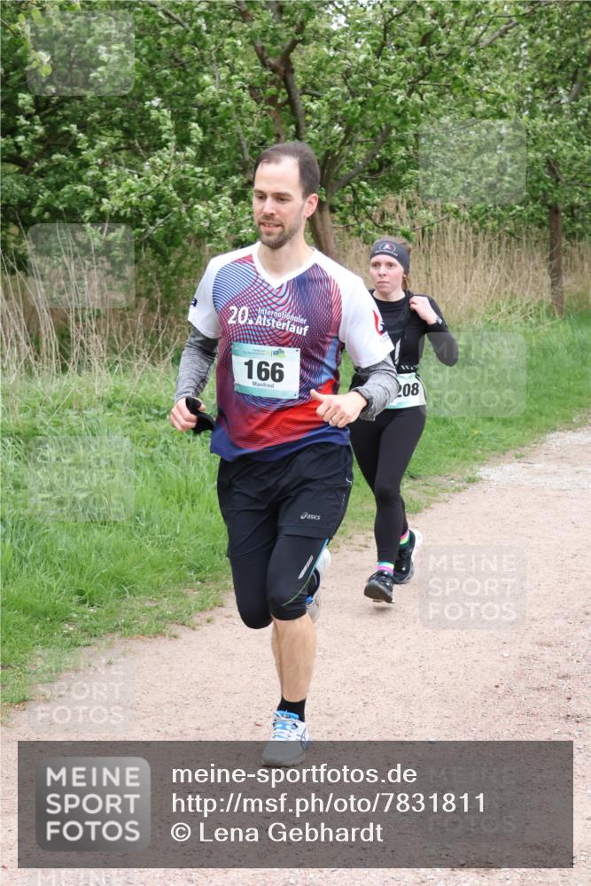 04.05.2025 - 8. Wedeler Halbmarathon Lena Gebhardt http://msf.ph/oto/7831811 04.05.2025 11:18:46 Laufen 20, 166, 208 meine-sportfotos.de