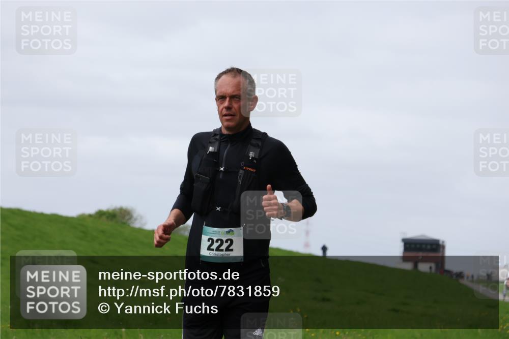 04.05.2025 - 8. Wedeler Halbmarathon Yannick Fuchs http://msf.ph/oto/7831859 04.05.2025 11:40:49 Laufen 0, 222 meine-sportfotos.de