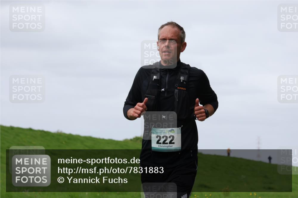 04.05.2025 - 8. Wedeler Halbmarathon Yannick Fuchs http://msf.ph/oto/7831883 04.05.2025 11:40:49 Laufen 56, 222 meine-sportfotos.de