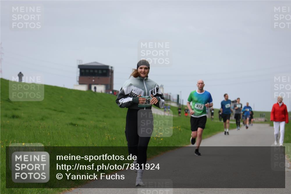 04.05.2025 - 8. Wedeler Halbmarathon Yannick Fuchs http://msf.ph/oto/7831924 04.05.2025 11:40:51 Laufen 26, 873 meine-sportfotos.de