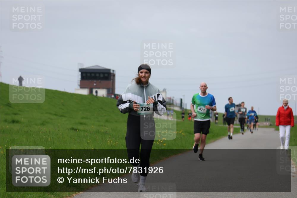04.05.2025 - 8. Wedeler Halbmarathon Yannick Fuchs http://msf.ph/oto/7831926 04.05.2025 11:40:51 Laufen 726, 873 meine-sportfotos.de