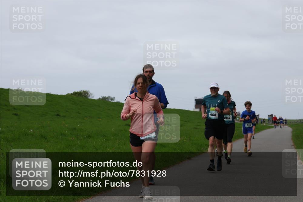 04.05.2025 - 8. Wedeler Halbmarathon Yannick Fuchs http://msf.ph/oto/7831928 04.05.2025 11:20:45 Laufen 968, 967, 446 meine-sportfotos.de