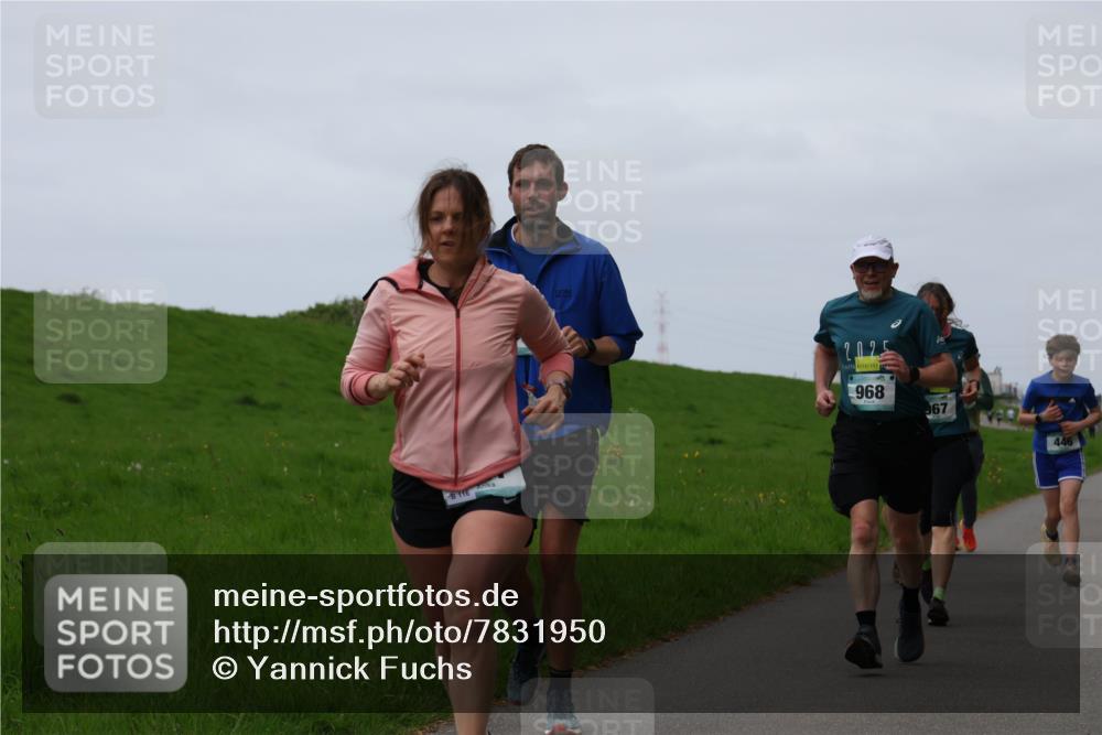 04.05.2025 - 8. Wedeler Halbmarathon Yannick Fuchs http://msf.ph/oto/7831950 04.05.2025 11:20:46 Laufen 116, 202, 968, 67, 446 meine-sportfotos.de