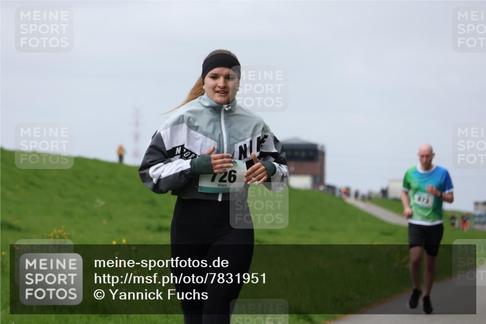04.05.2025 - 8. Wedeler Halbmarathon Yannick Fuchs http://msf.ph/oto/7831951 04.05.2025 11:40:55 Laufen 726, 973 meine-sportfotos.de