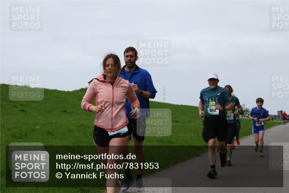 04.05.2025 - 8. Wedeler Halbmarathon Yannick Fuchs http://msf.ph/oto/7831953 04.05.2025 11:20:46 Laufen 116, 968, 967, 446 meine-sportfotos.de