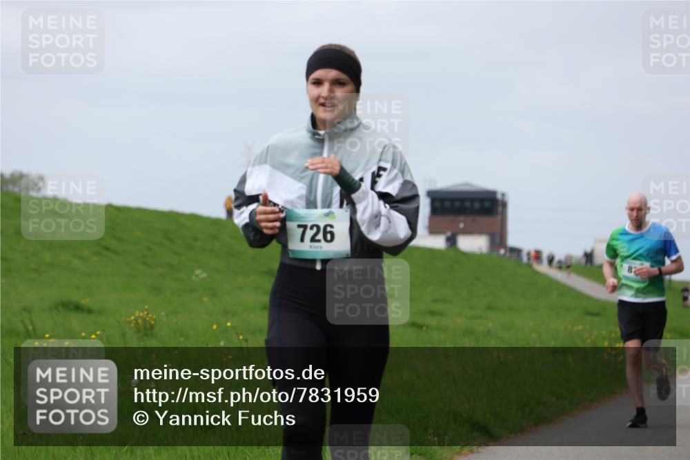04.05.2025 - 8. Wedeler Halbmarathon Yannick Fuchs http://msf.ph/oto/7831959 04.05.2025 11:40:55 Laufen 726 meine-sportfotos.de