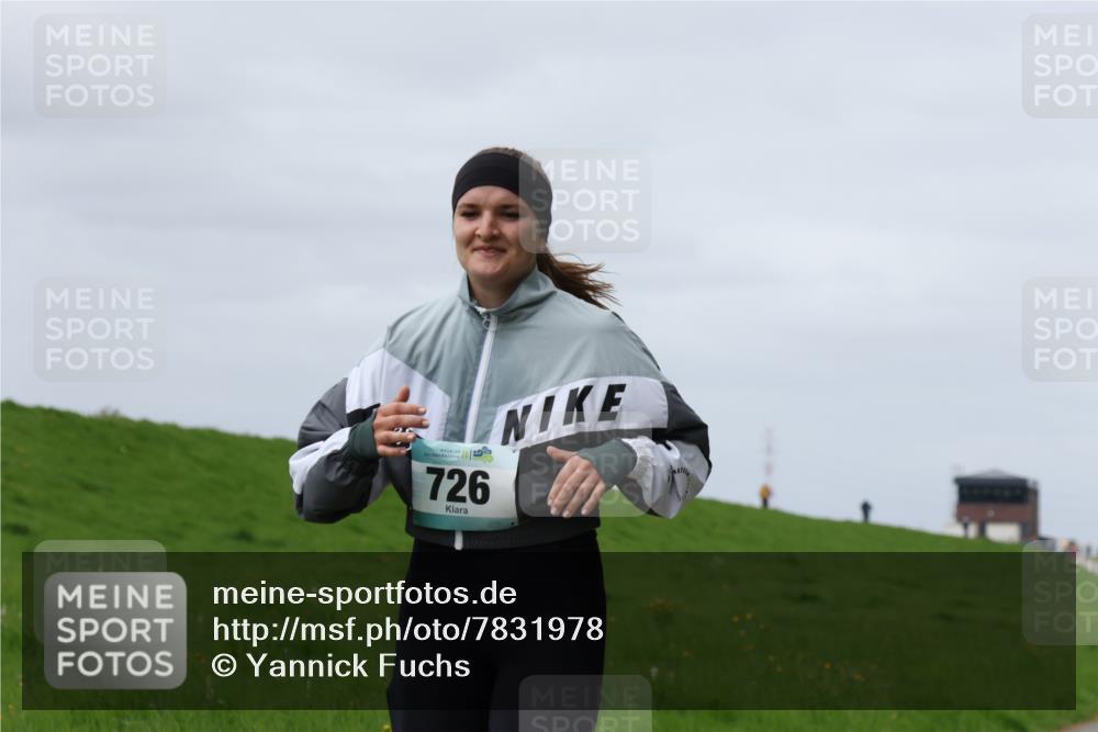 04.05.2025 - 8. Wedeler Halbmarathon Yannick Fuchs http://msf.ph/oto/7831978 04.05.2025 11:40:57 Laufen 726 meine-sportfotos.de
