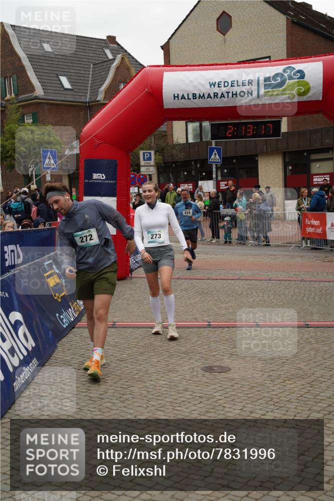 04.05.2025 - 8. Wedeler Halbmarathon Felixshl http://msf.ph/oto/7831996 04.05.2025 12:13:15 Ziel 272, 273, 415 meine-sportfotos.de