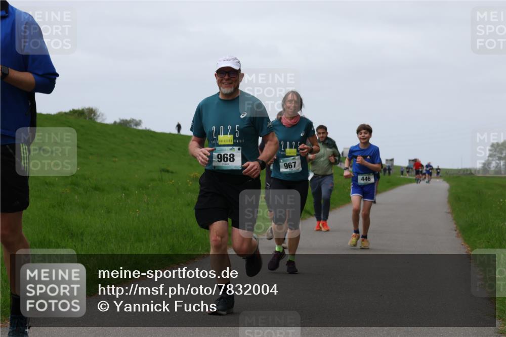 04.05.2025 - 8. Wedeler Halbmarathon Yannick Fuchs http://msf.ph/oto/7832004 04.05.2025 11:20:47 Laufen 2025, 968, 2, 0, 25, 967, 446 meine-sportfotos.de