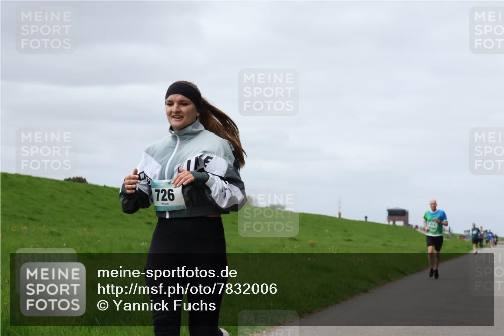 04.05.2025 - 8. Wedeler Halbmarathon Yannick Fuchs http://msf.ph/oto/7832006 04.05.2025 11:40:57 Laufen 76, 726 meine-sportfotos.de