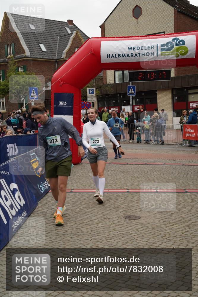 04.05.2025 - 8. Wedeler Halbmarathon Felixshl http://msf.ph/oto/7832008 04.05.2025 12:13:15 Ziel 272, 273, 415 meine-sportfotos.de