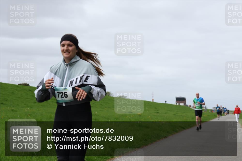 04.05.2025 - 8. Wedeler Halbmarathon Yannick Fuchs http://msf.ph/oto/7832009 04.05.2025 11:40:57 Laufen 726 meine-sportfotos.de