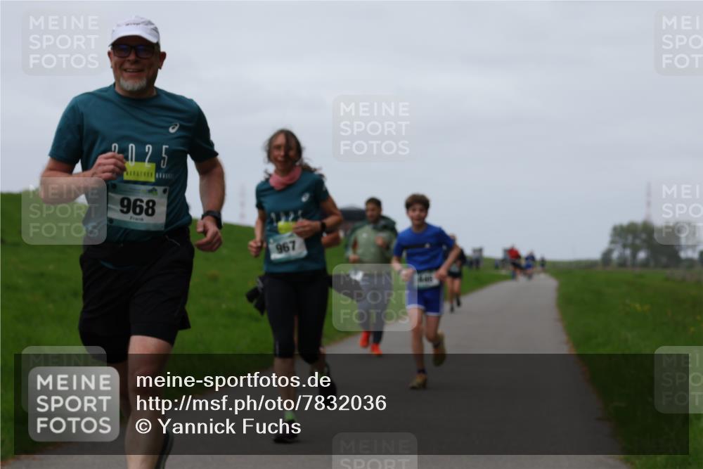 04.05.2025 - 8. Wedeler Halbmarathon Yannick Fuchs http://msf.ph/oto/7832036 04.05.2025 11:20:48 Laufen 2025, 968, 967, 4400 meine-sportfotos.de