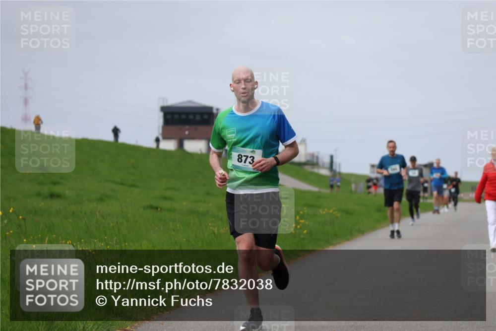 04.05.2025 - 8. Wedeler Halbmarathon Yannick Fuchs http://msf.ph/oto/7832038 04.05.2025 11:40:59 Laufen 873 meine-sportfotos.de