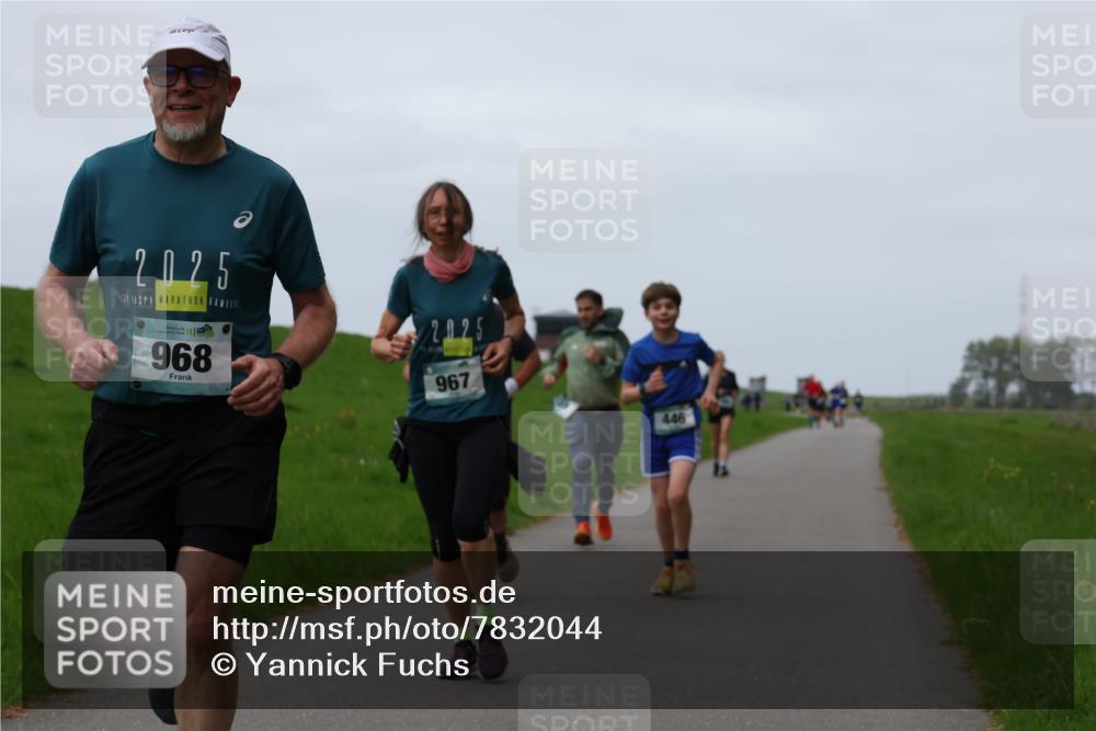 04.05.2025 - 8. Wedeler Halbmarathon Yannick Fuchs http://msf.ph/oto/7832044 04.05.2025 11:20:48 Laufen 2025, 19, 1, 968, 2025, 967, 446 meine-sportfotos.de