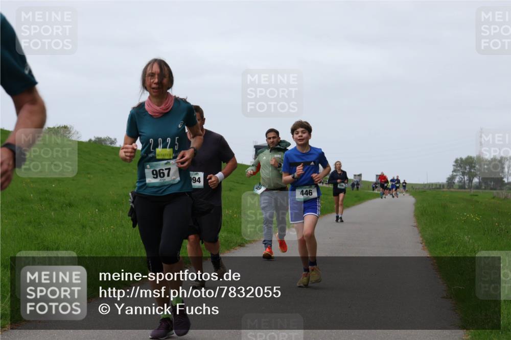 04.05.2025 - 8. Wedeler Halbmarathon Yannick Fuchs http://msf.ph/oto/7832055 04.05.2025 11:20:49 Laufen 2025, 967, 94, 446 meine-sportfotos.de