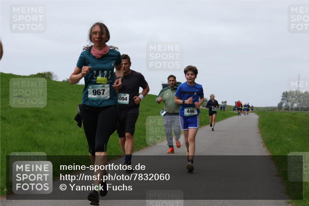 04.05.2025 - 8. Wedeler Halbmarathon Yannick Fuchs http://msf.ph/oto/7832060 04.05.2025 11:20:49 Laufen 2025, 967, 1094, 446 meine-sportfotos.de