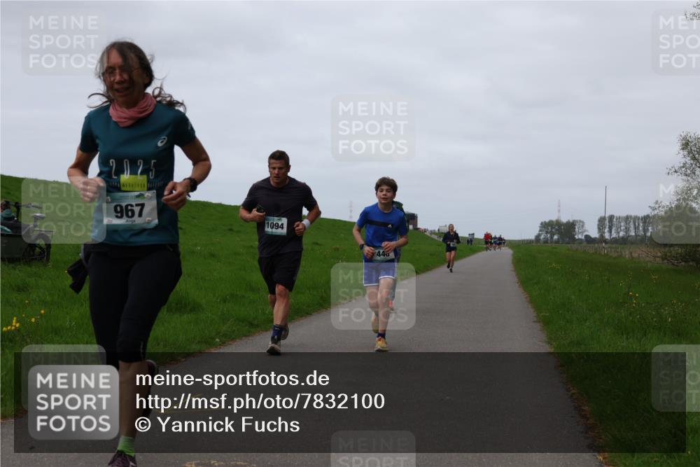 04.05.2025 - 8. Wedeler Halbmarathon Yannick Fuchs http://msf.ph/oto/7832100 04.05.2025 11:20:51 Laufen 2025, 967, 1094, 448 meine-sportfotos.de