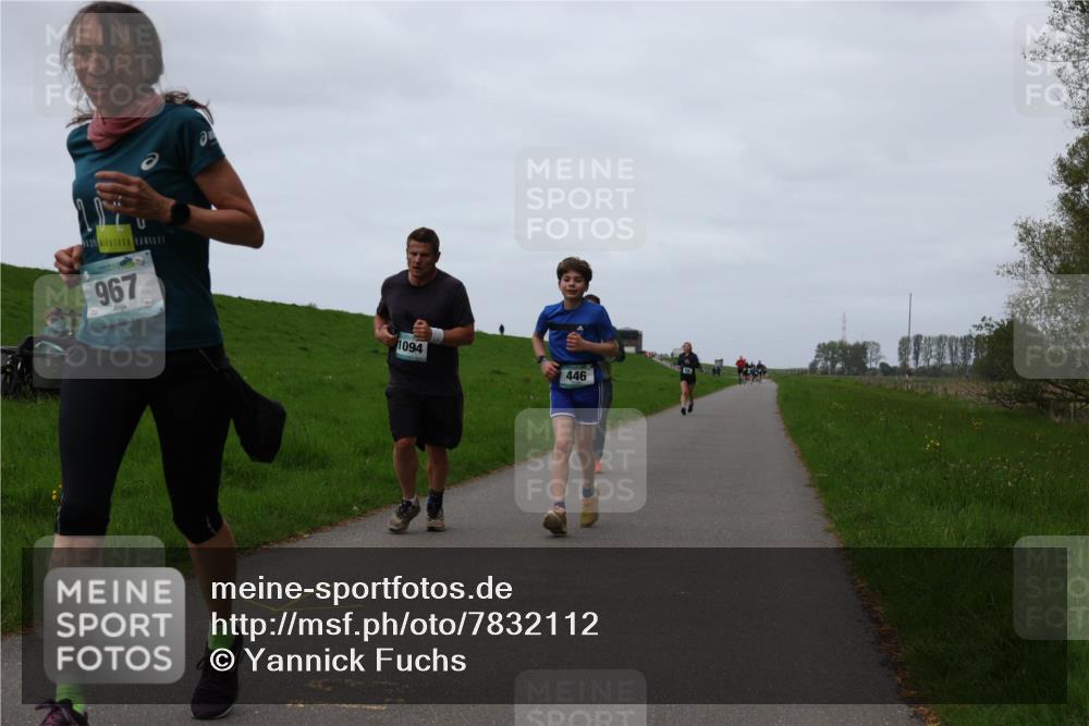 04.05.2025 - 8. Wedeler Halbmarathon Yannick Fuchs http://msf.ph/oto/7832112 04.05.2025 11:20:51 Laufen 967, 1094, 446 meine-sportfotos.de