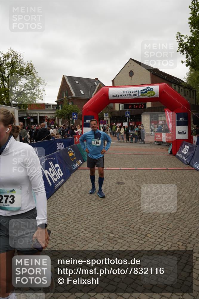 04.05.2025 - 8. Wedeler Halbmarathon Felixshl http://msf.ph/oto/7832116 04.05.2025 12:13:21 Ziel 415 meine-sportfotos.de