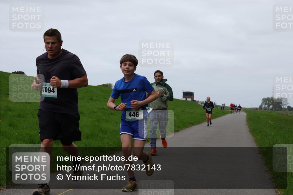 04.05.2025 - 8. Wedeler Halbmarathon Yannick Fuchs http://msf.ph/oto/7832143 04.05.2025 11:20:52 Laufen 1094, 446 meine-sportfotos.de