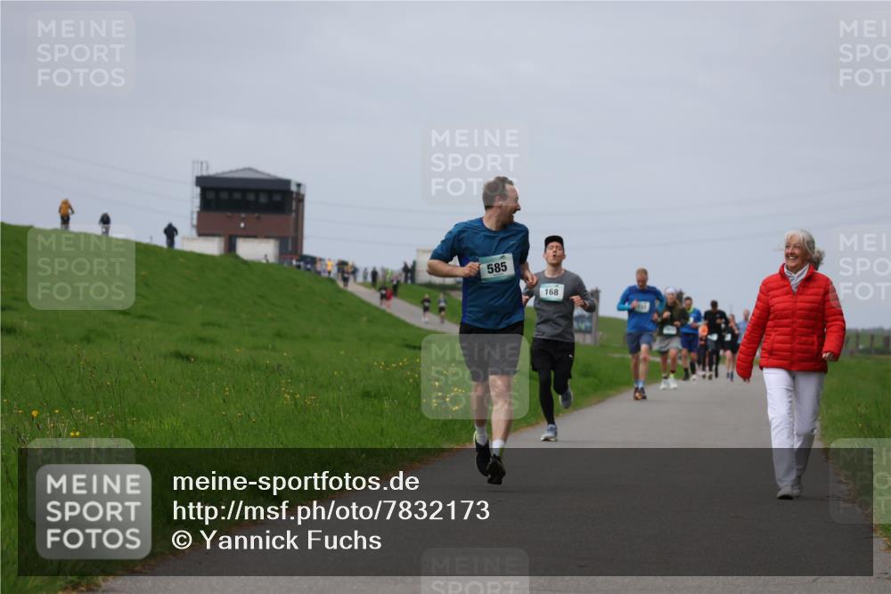 04.05.2025 - 8. Wedeler Halbmarathon Yannick Fuchs http://msf.ph/oto/7832173 04.05.2025 11:41:08 Laufen 585, 168 meine-sportfotos.de