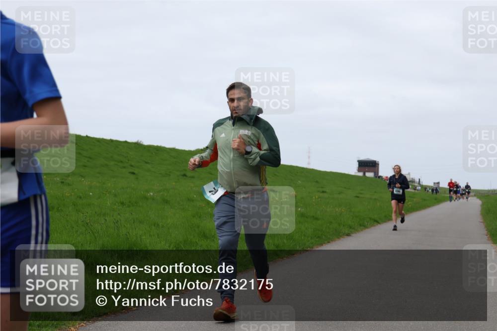 04.05.2025 - 8. Wedeler Halbmarathon Yannick Fuchs http://msf.ph/oto/7832175 04.05.2025 11:20:53 Laufen  meine-sportfotos.de