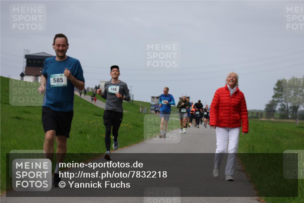 04.05.2025 - 8. Wedeler Halbmarathon Yannick Fuchs http://msf.ph/oto/7832218 04.05.2025 11:41:11 Laufen 585, 168 meine-sportfotos.de